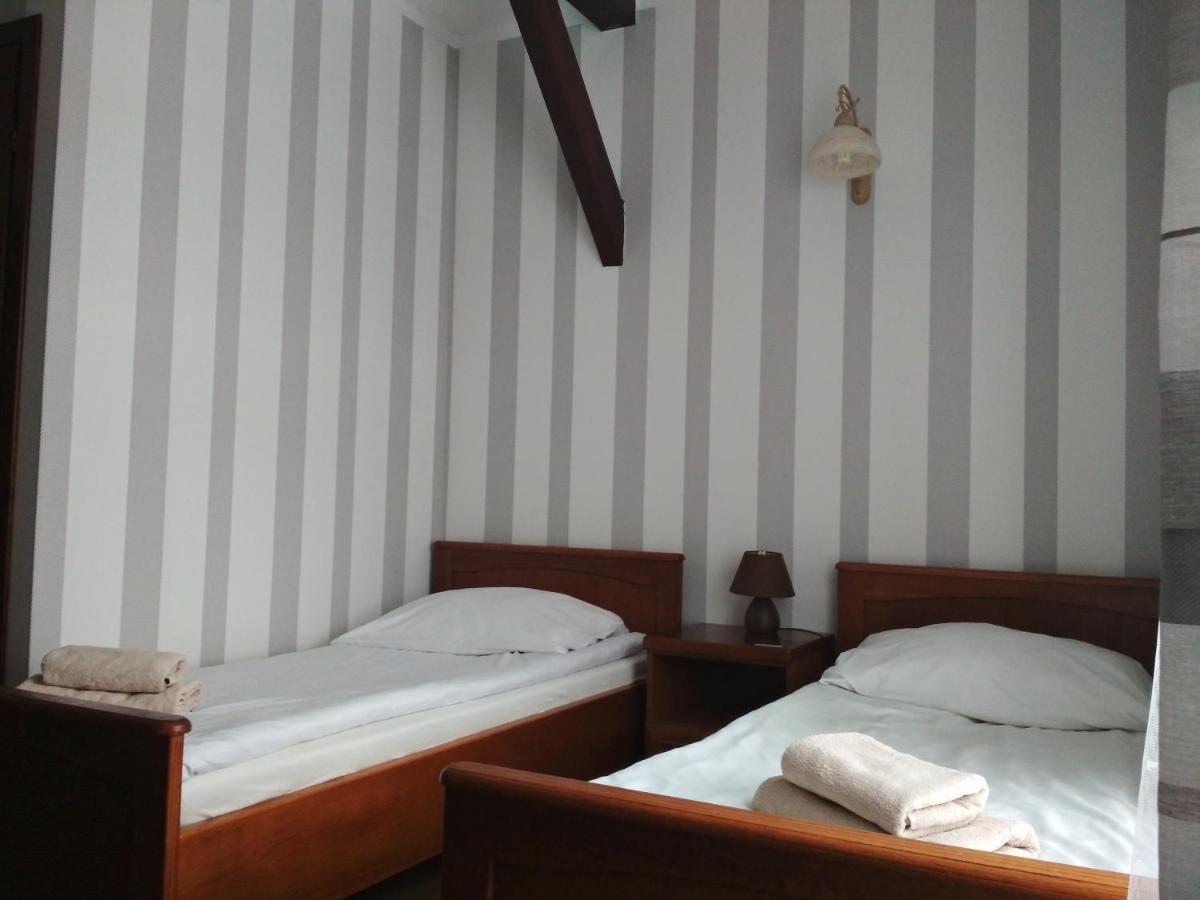 Zielony Dworek Częstochowa Exterior foto
