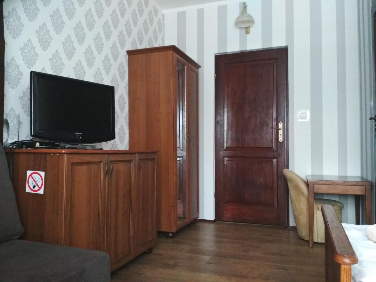 Zielony Dworek Częstochowa Exterior foto